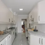 Azzurra - 2 Bedrooms And Parking In Avenidas Novas * Lisboa